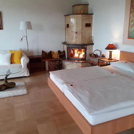 Apartmanhaz Zalanki Eger